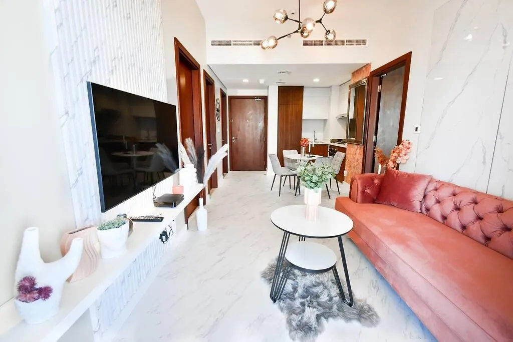 Reva Tower- 2Br Dubai Mall Walking & Canal Facing